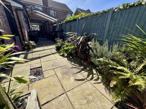 Outdoor Living- click for photo gallery